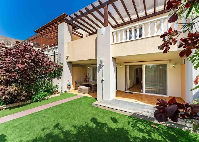 4 Bedroom With Jacuzzi, Heated Swimmingpool, Front Ocean And View ! لوس كريستيانوس