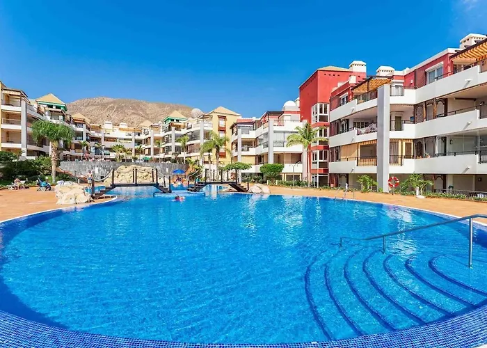 4 Bedroom With Jacuzzi, Heated Swimmingpool, Front Ocean And View ! *