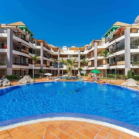 4 Bedroom With Jacuzzi, Heated Swimmingpool, Front Ocean And View ! Villa