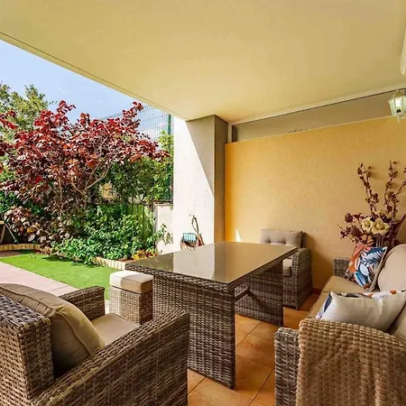 Villa 4 Bedroom With Jacuzzi, Heated Swimmingpool, Front Ocean And View ! Los Cristianos (Tenerife)