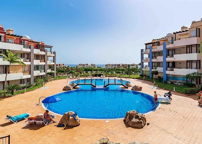 Villa 4 Bedroom With Jacuzzi, Heated Swimmingpool, Front Ocean And View ! *